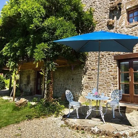 Les Quatre Siecles Bed & Breakfast Herce Exterior photo