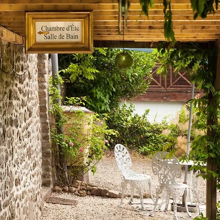 Les Quatre Siecles Bed & Breakfast Herce Exterior photo