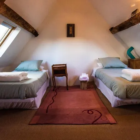 Les Quatre Siecles Bed & Breakfast Herce Exterior photo