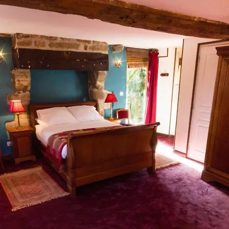 Les Quatre Siecles Bed & Breakfast Herce Exterior photo