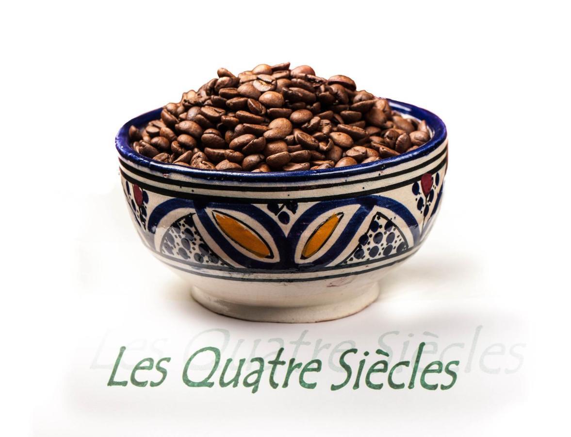 Les Quatre Siècles Couette-café *